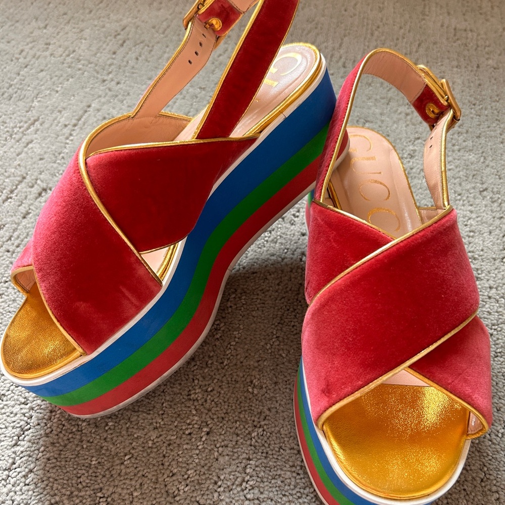 Gucci Women's Pink Velvet Sandals